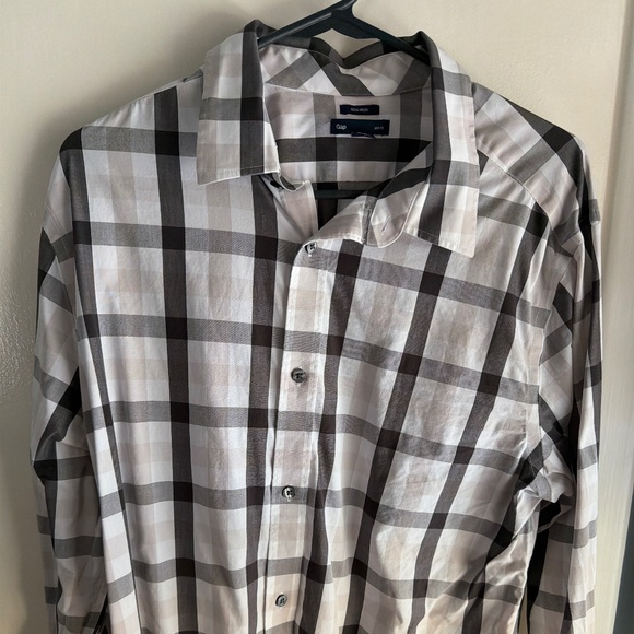 Men’s Gap Dress Shirt - Picture 1 of 3